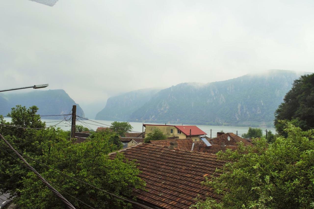 La Rabla Otel Dubova Dış mekan fotoğraf