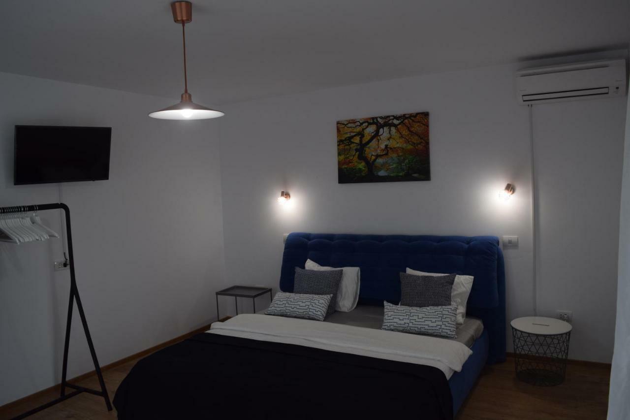 La Rabla Otel Dubova Dış mekan fotoğraf