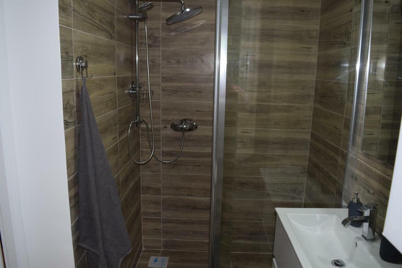La Rabla Otel Dubova Dış mekan fotoğraf