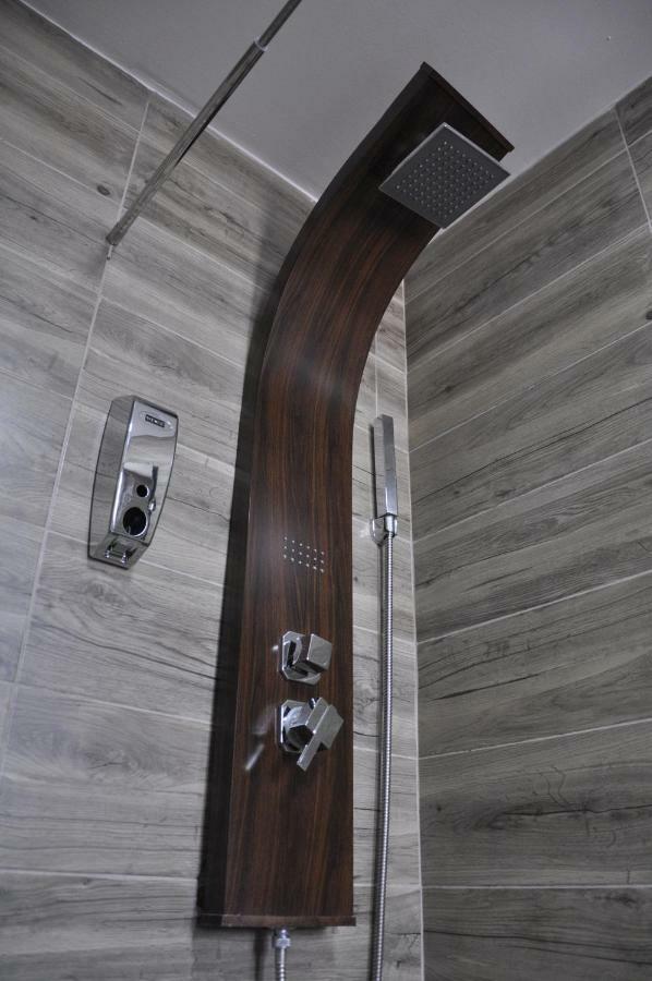 La Rabla Otel Dubova Dış mekan fotoğraf